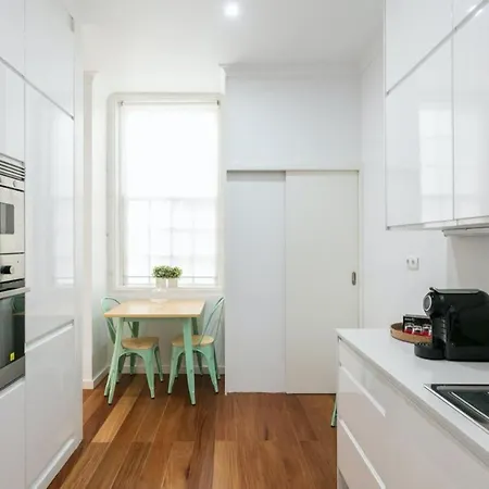 Pedrasnegras30 Lofts & Lisbona