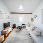 Pedrasnegras30 Lofts & * Lisbon