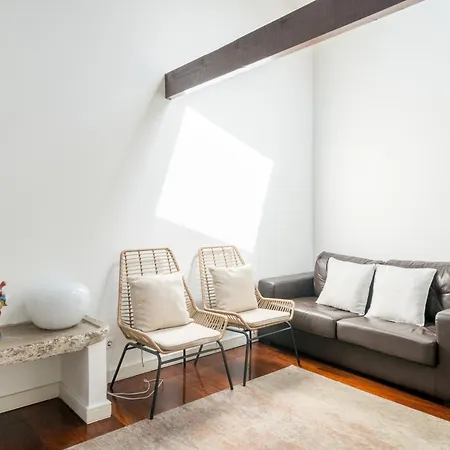 Pedrasnegras30 Lofts &