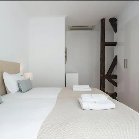 Pedrasnegras30 Lofts & Apartment
